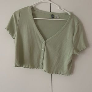 H&M sage green top. Size L